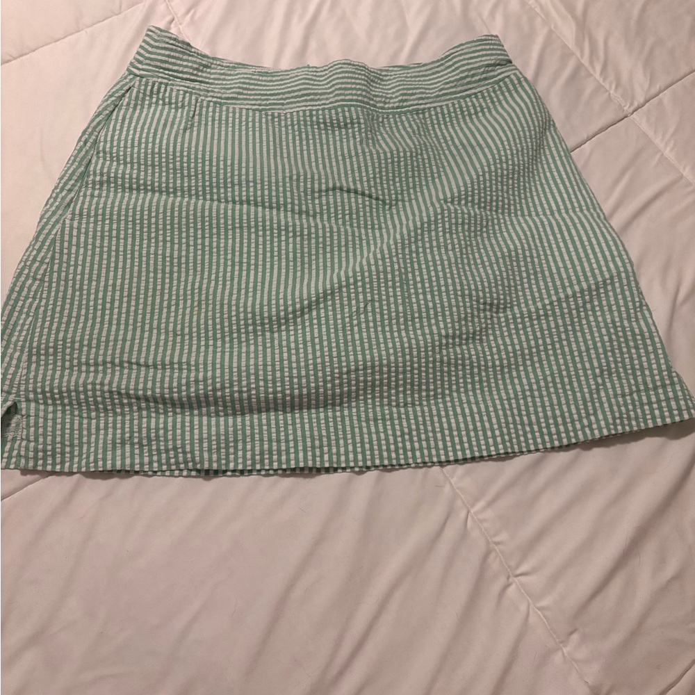 Vineyard vines skort seersucker green size 0